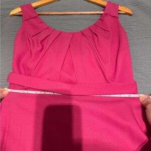 Elegant Pink Sleeveless Dress
